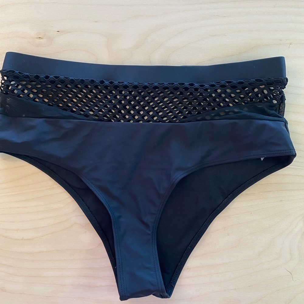 Shein Bikini Bottom size 1XL (V)